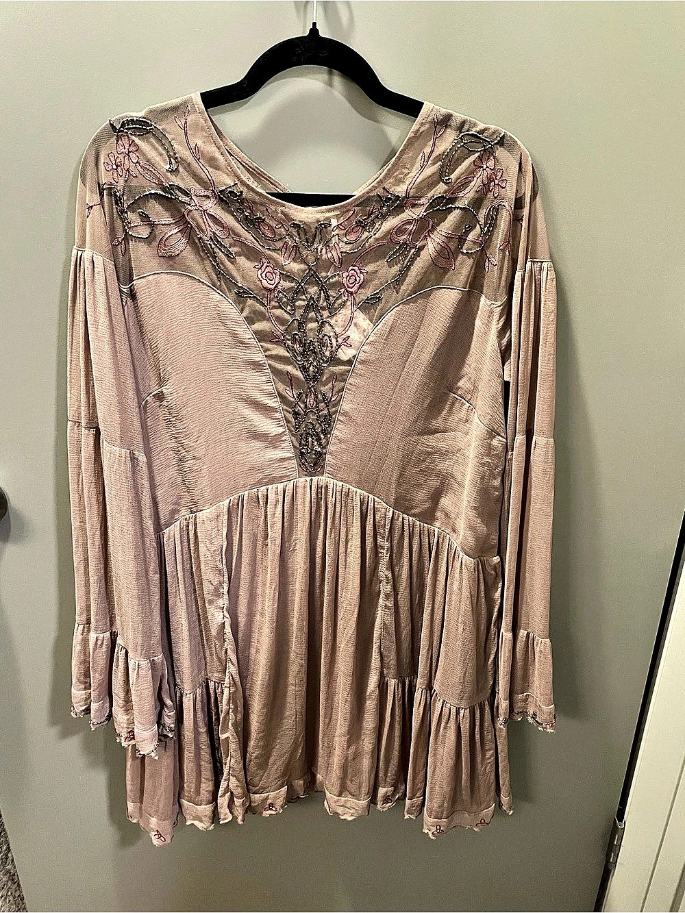 Free People Floral Embroidered Mini Dress in Pink Size Large NWT